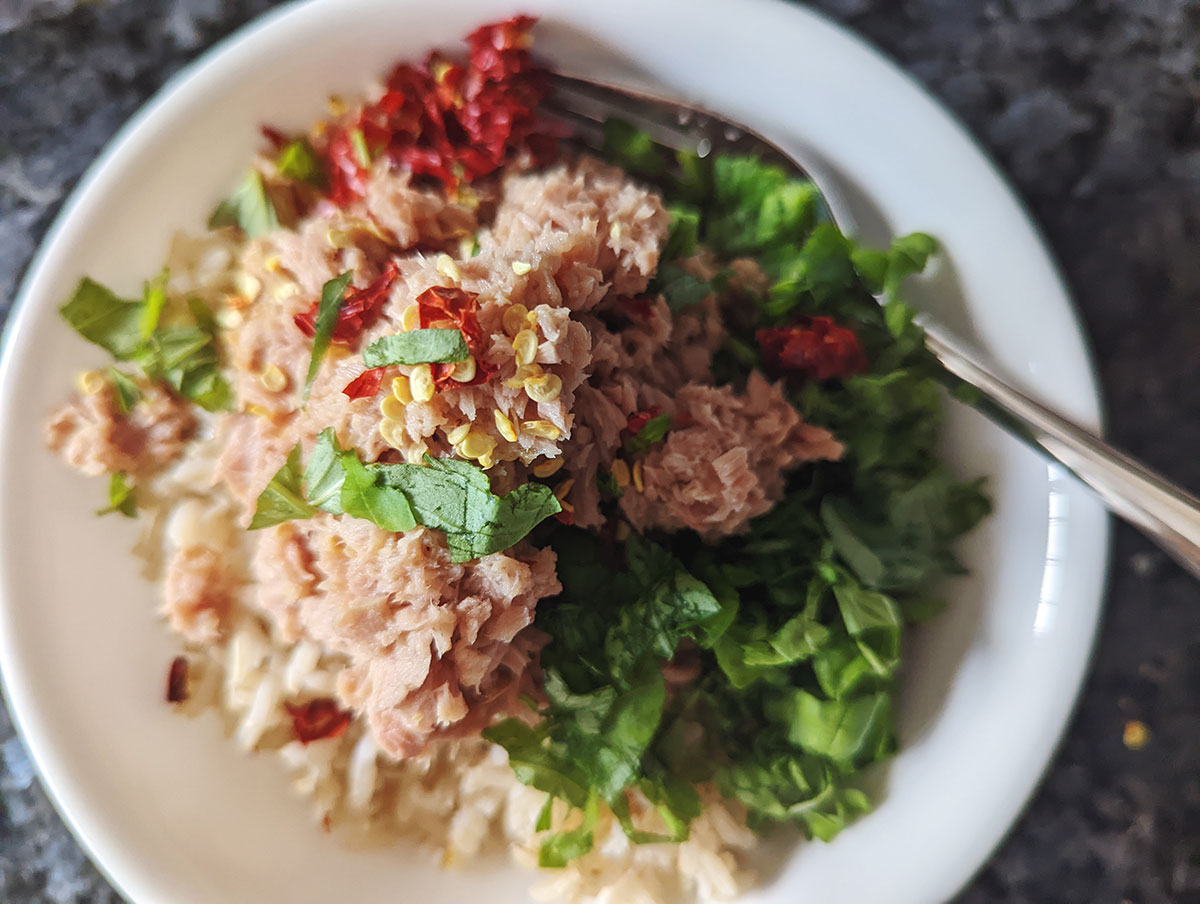 My Perfect Healthy Lunch Brown Rice Tuna Basil Thai Chilli